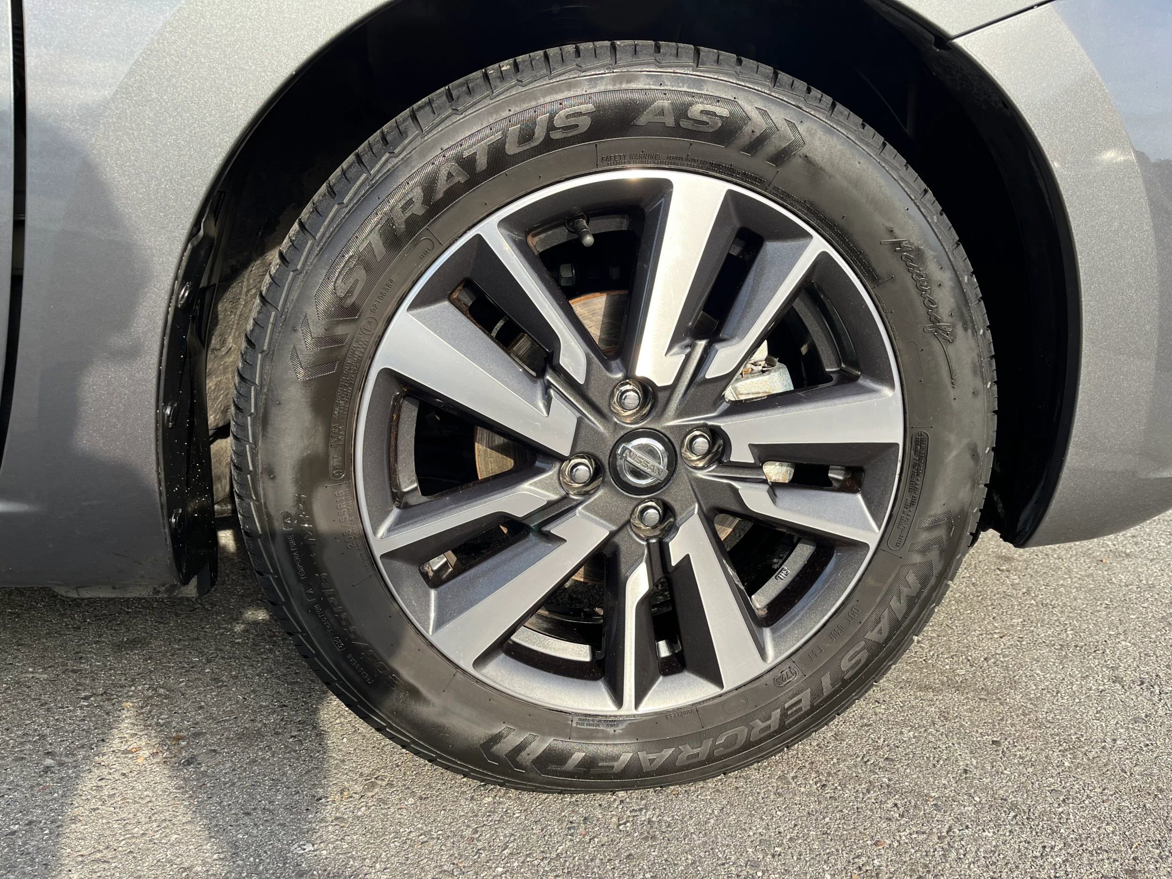 Used 2021 Nissan Versa SV image 23