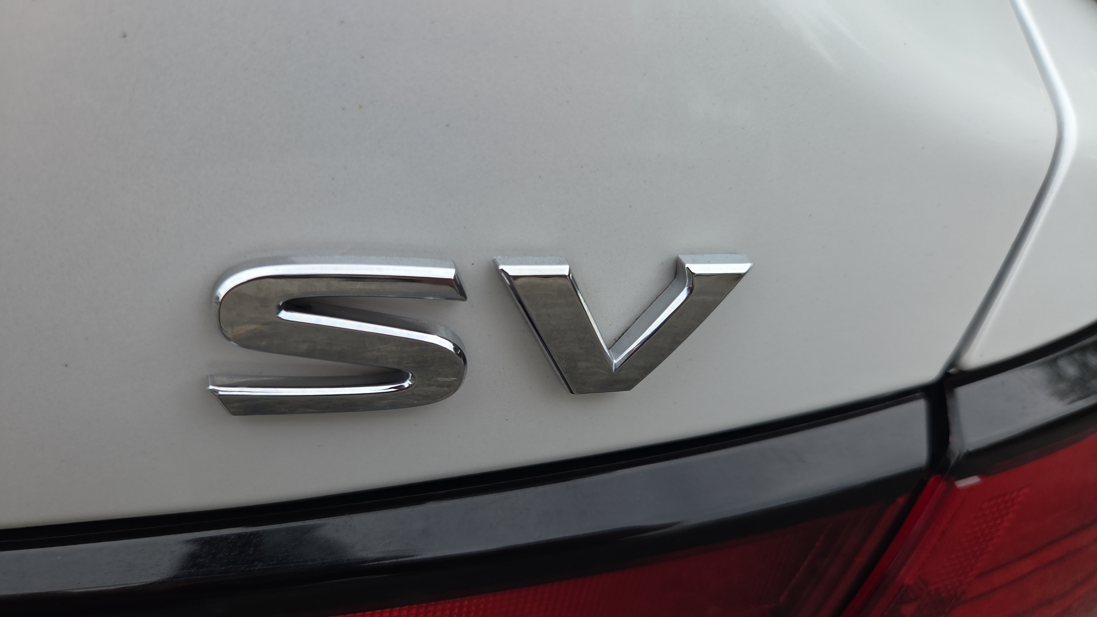 Used 2024 Nissan Sentra SV FWD image 17