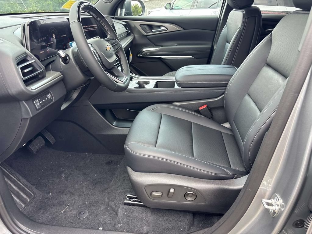 New 2026 Chevrolet Traverse LT w/ Enhanced Driving Package AWD/4WD image 10