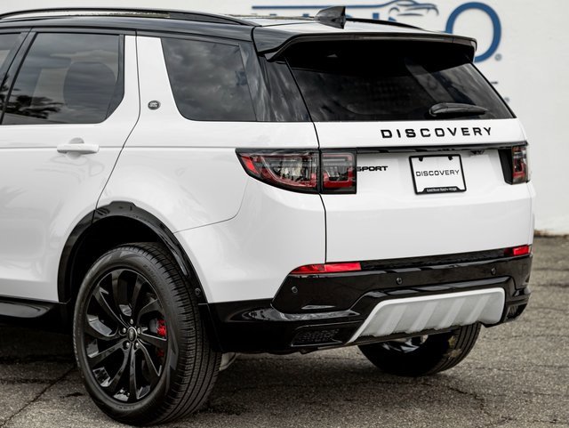 Used 2024 Land Rover Discovery Sport Dynamic SE image 10