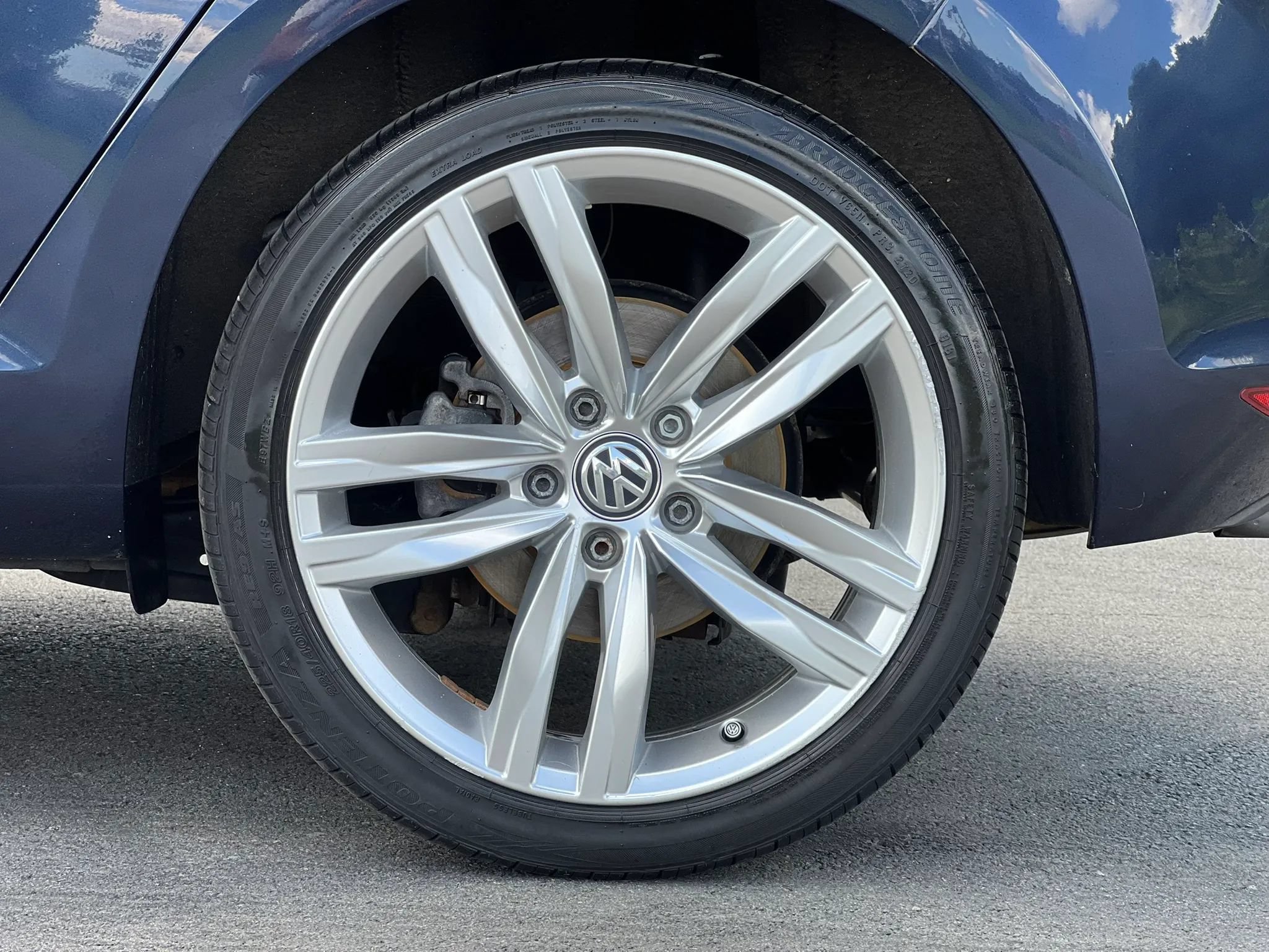 Used 2015 Volkswagen Golf 4-Door FWD image 46