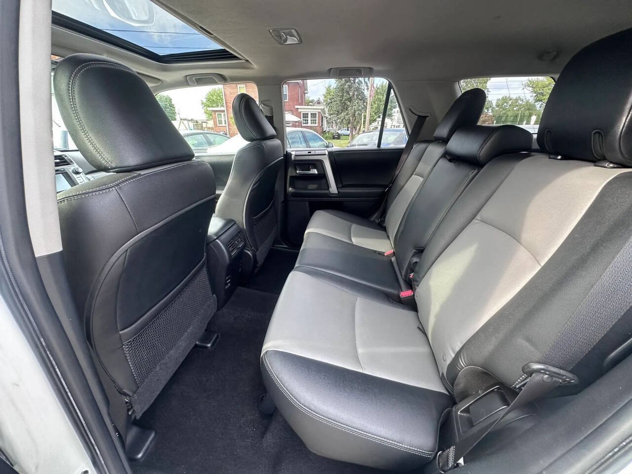Used 2016 Toyota 4Runner SR5 Premium AWD/4WD image 12