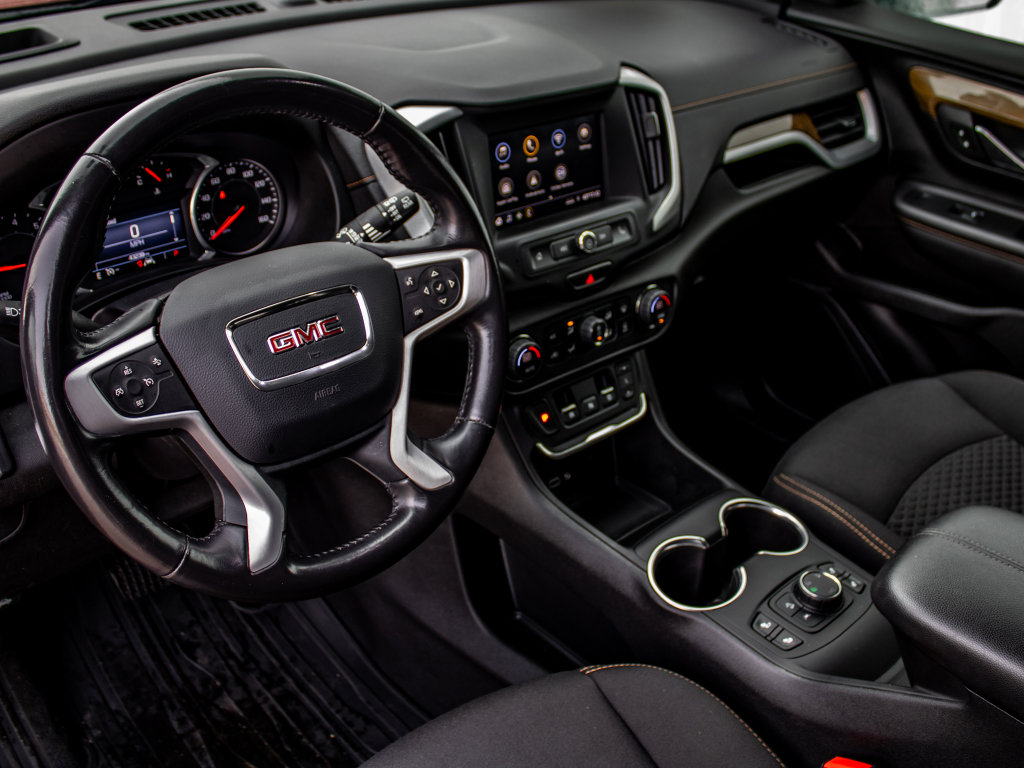 Used 2020 GMC Terrain SLE w/ Driver Convenience Package image 18