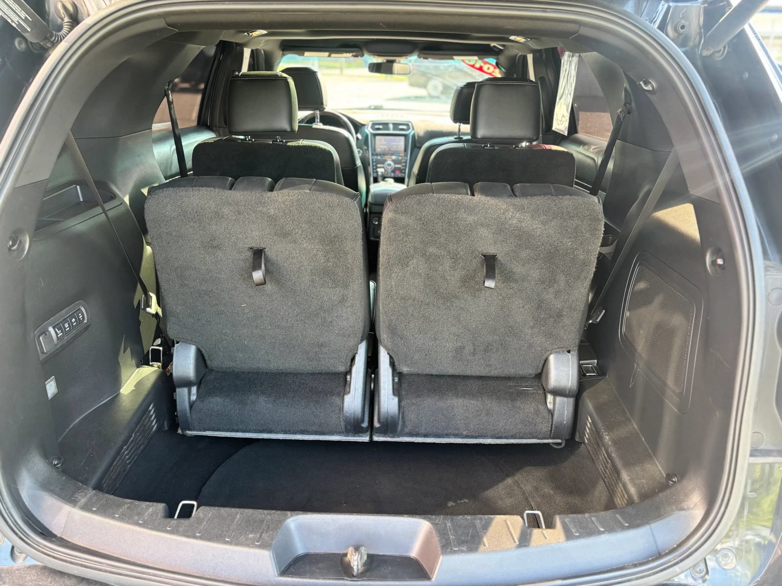Used 2016 Ford Explorer Platinum AWD/4WD image 17
