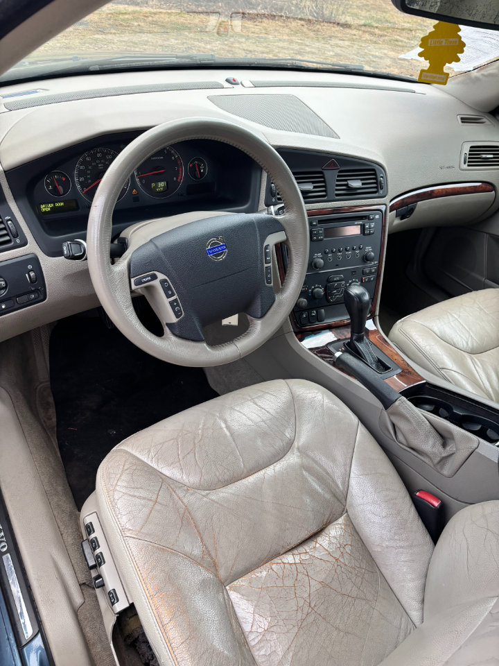 Used 2007 Volvo V70 2.4 image 16