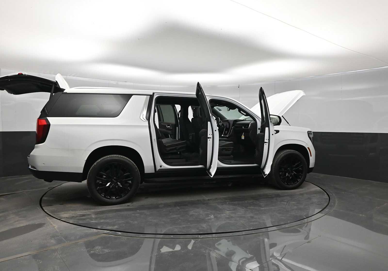 New 2026 GMC Yukon XL Elevation w/ LPO, Elevation Black Package AWD/4WD image 42