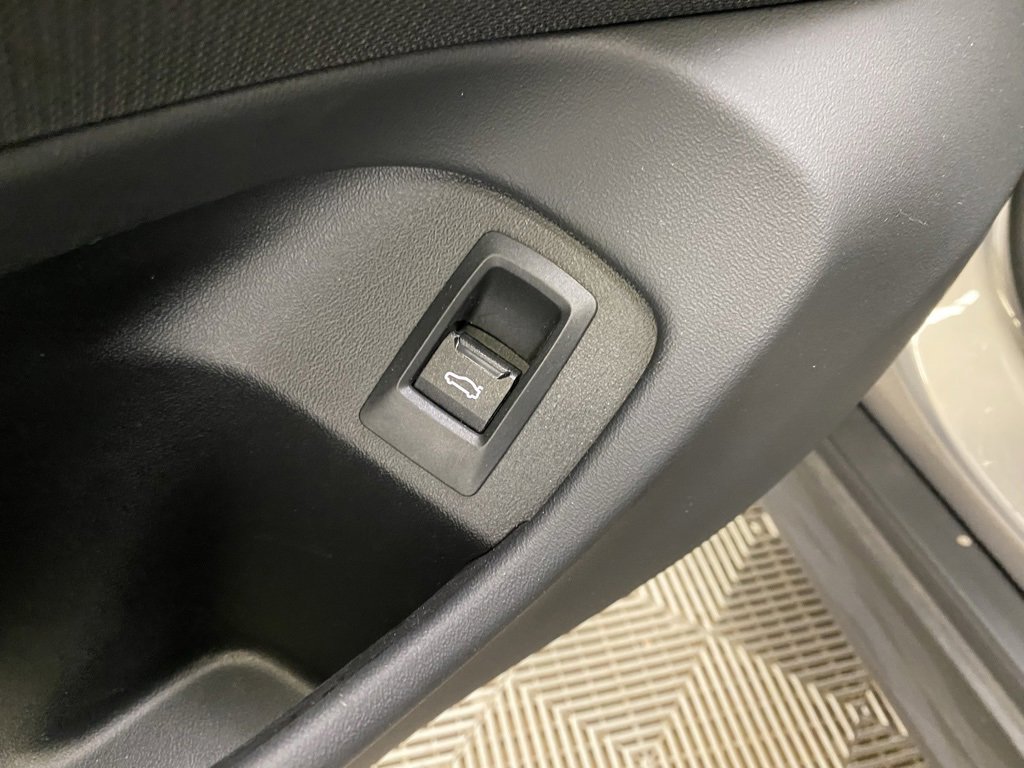 Used 2024 BMW 530i image 19