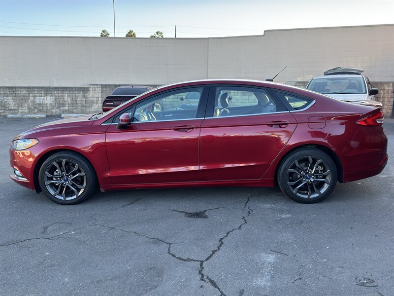 Used 2018 Ford Fusion SE w/ Equipment Group 201A FWD image 10