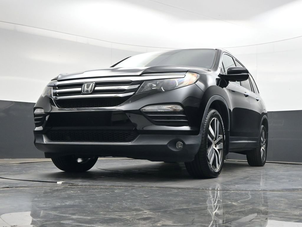 Used 2016 Honda Pilot Touring image 26