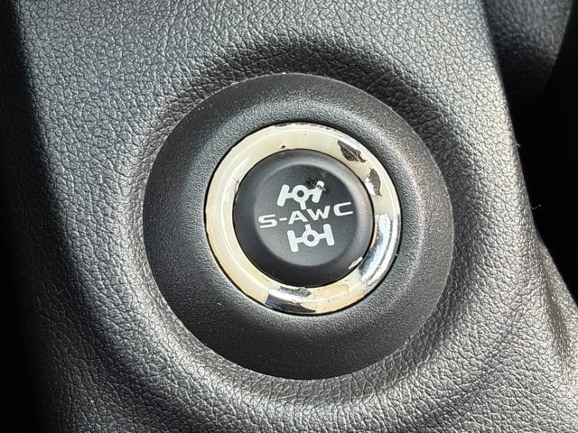 Used 2014 Mitsubishi Outlander SE AWD/4WD image 17