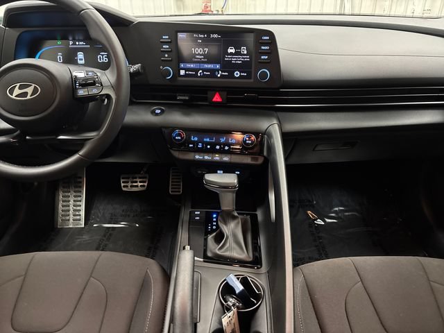 Used 2026 Hyundai Elantra Sport w/ Cargo Package FWD image 13