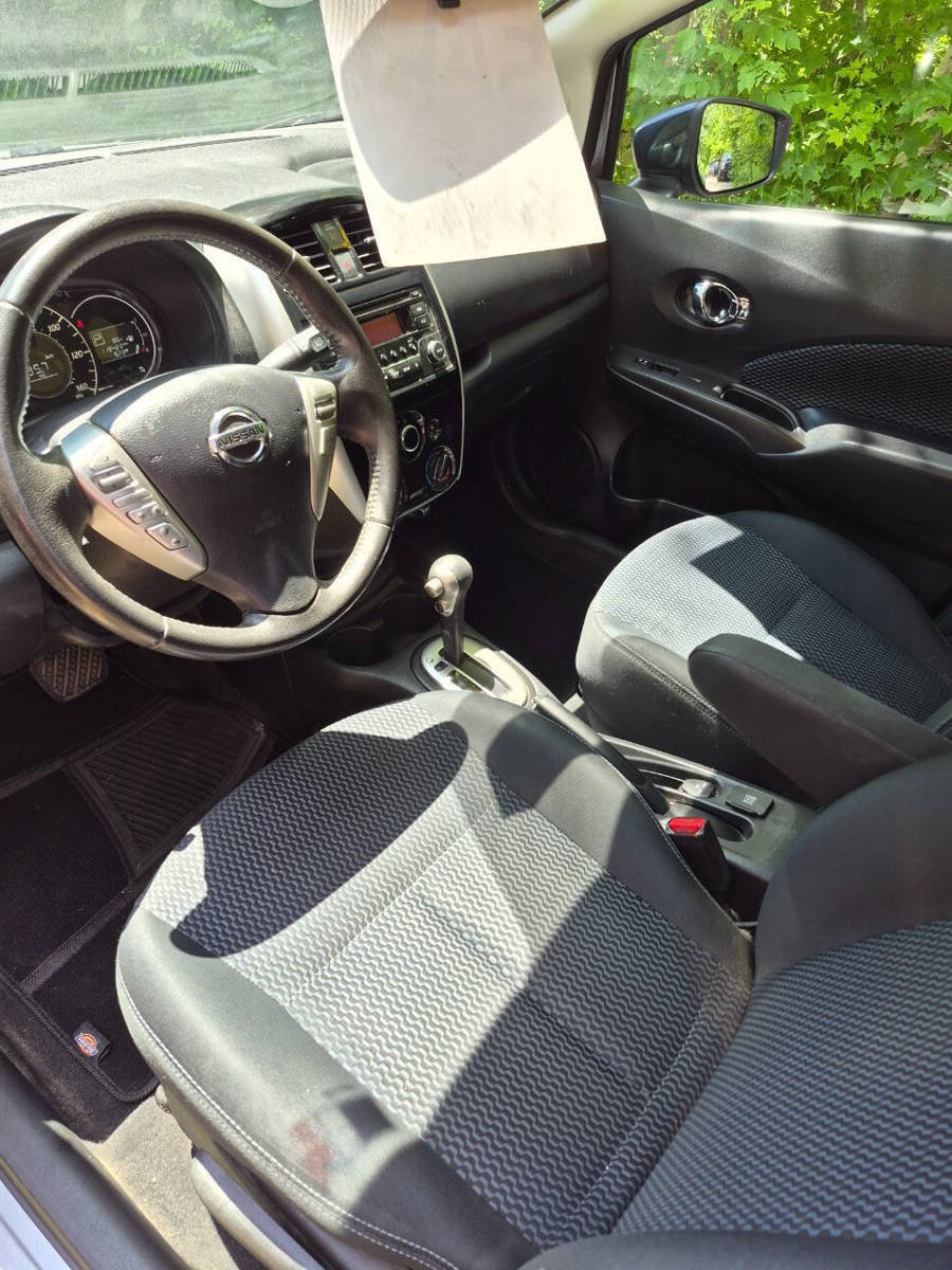 Used 2015 Nissan Versa Note SV FWD image 7