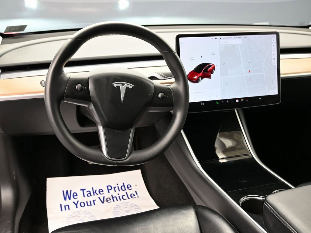 Used 2020 Tesla Model 3 Standard Range Plus image 32