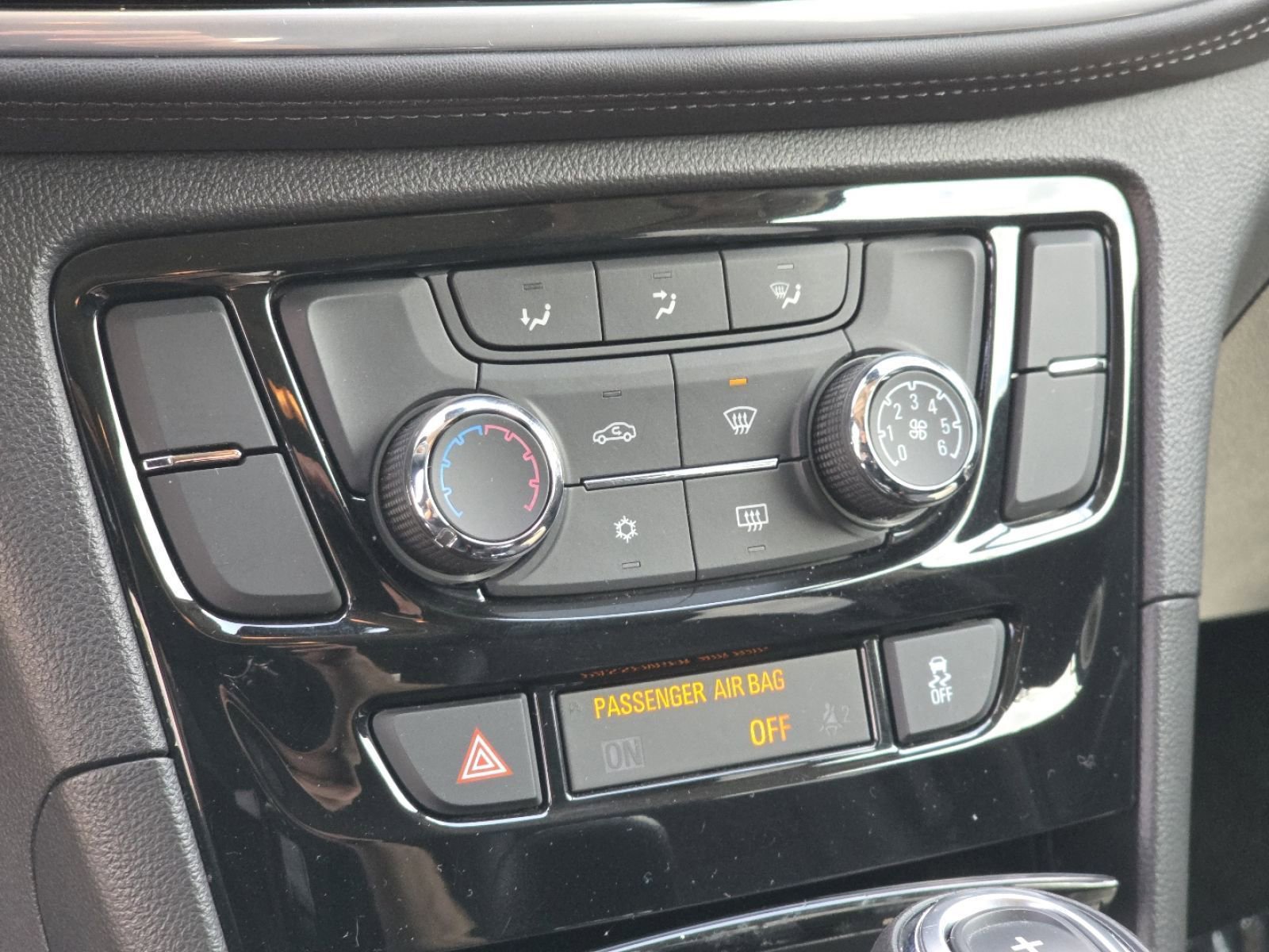 Used 2019 Buick Encore Preferred FWD image 5