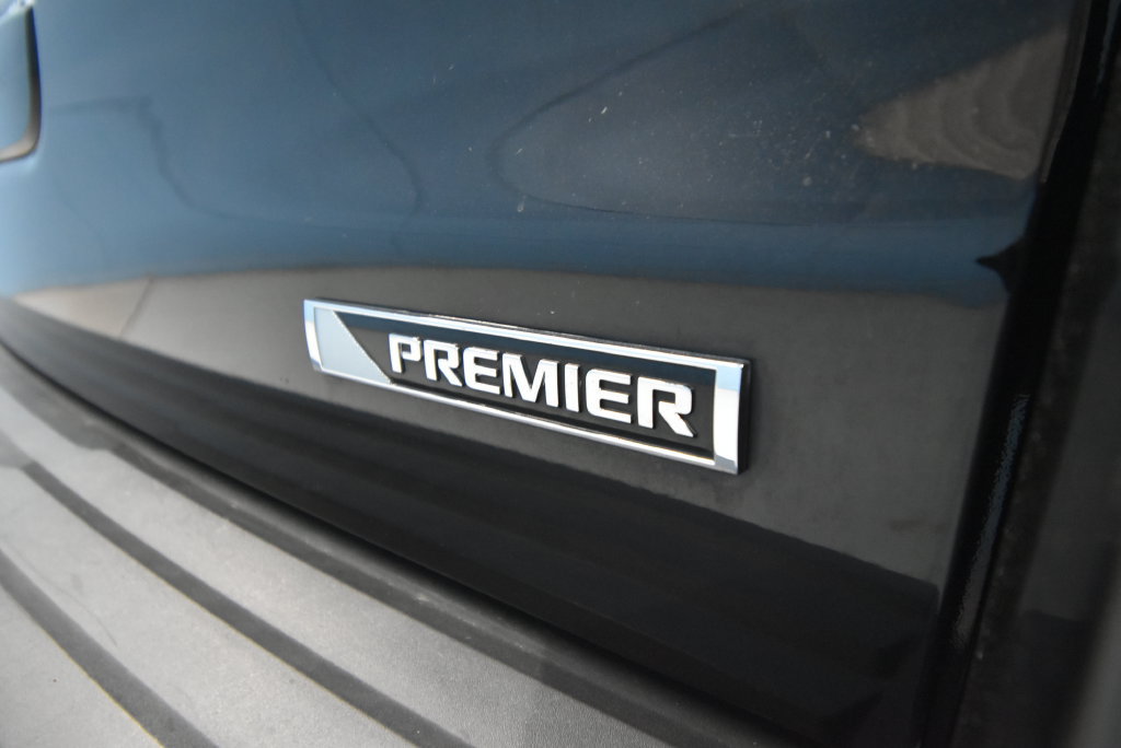Used 2018 Chevrolet Tahoe Premier w/ RST 6.2L Performance Edition AWD/4WD image 42
