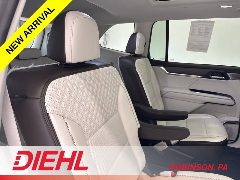Used 2024 GMC Acadia Denali w/ Super Cruise Package image 14