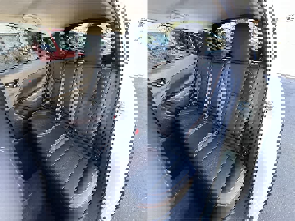 New 2025 Subaru Crosstrek 2.5i Limited w/ Popular Package #3A image 14