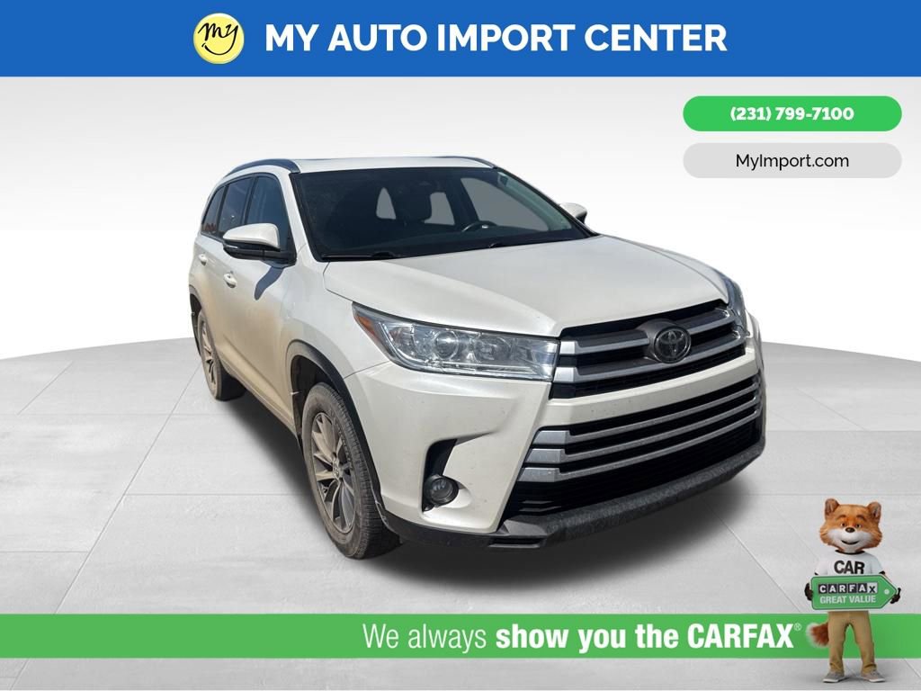 Used 2019 Toyota Highlander XLE AWD/4WD video 1