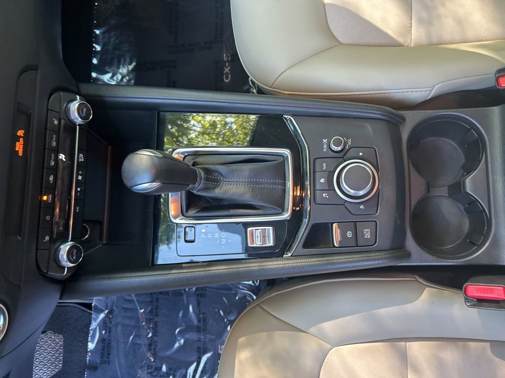 Used 2020 MAZDA CX-5 Touring FWD image 16