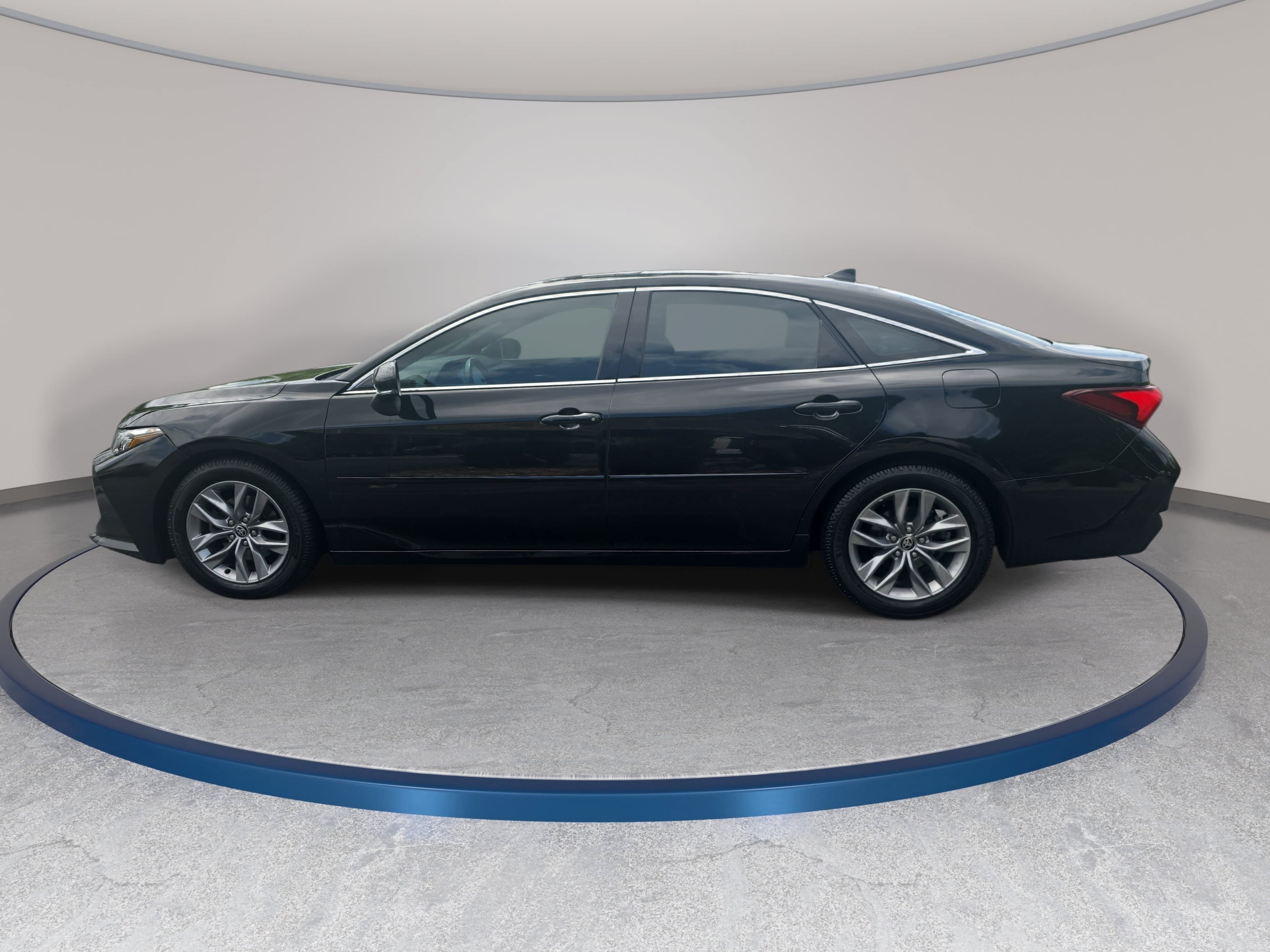 Used 2022 Toyota Avalon XLE w/ Moonroof Package FWD image 8