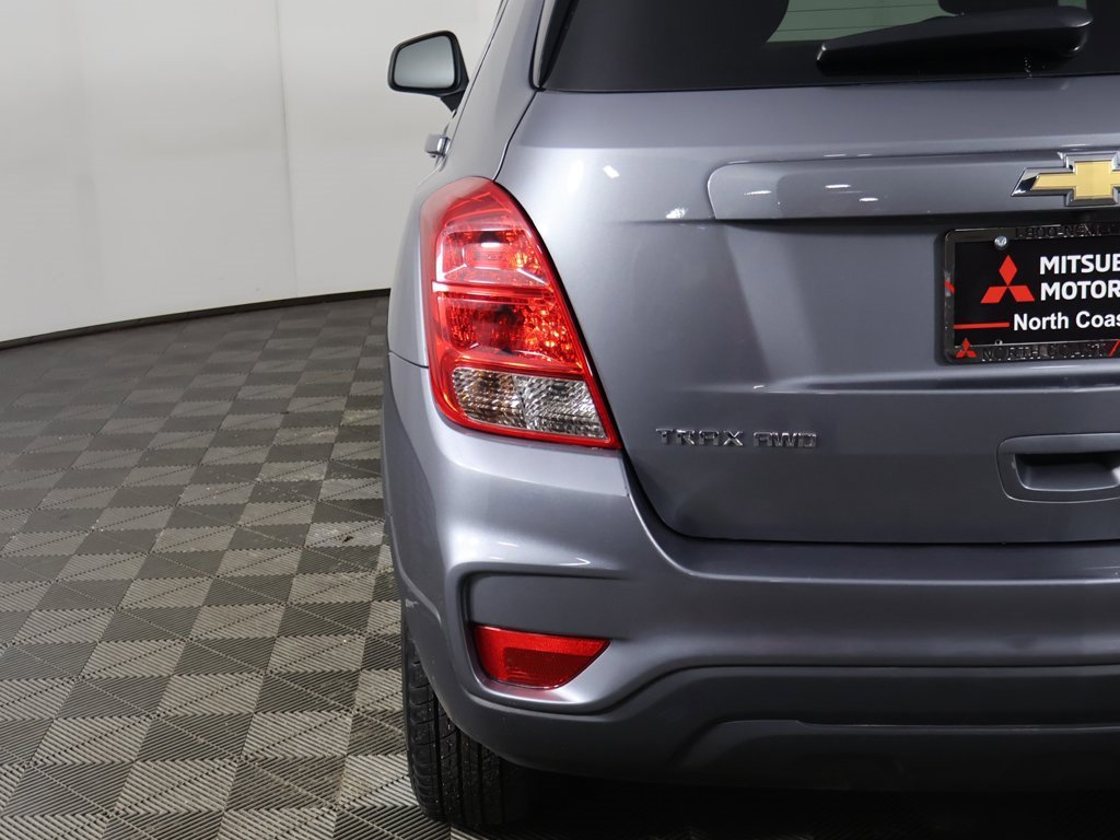 Used 2020 Chevrolet Trax LS w/ Tint and Cruise Package image 12