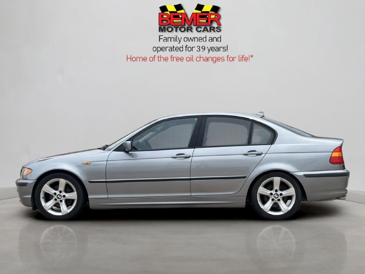 Used 2004 BMW 325i Sedan RWD image 2