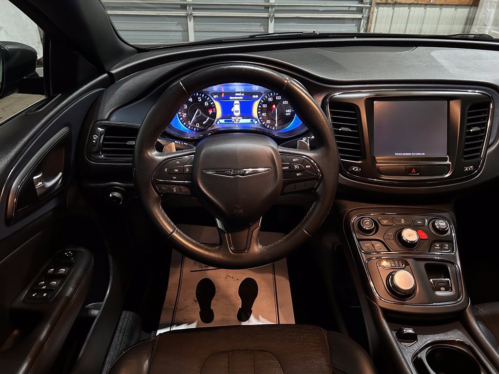 Used 2016 Chrysler 200 S FWD image 23