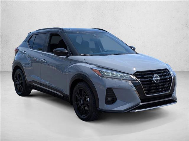 Used 2023 Nissan Kicks SR FWD image 3