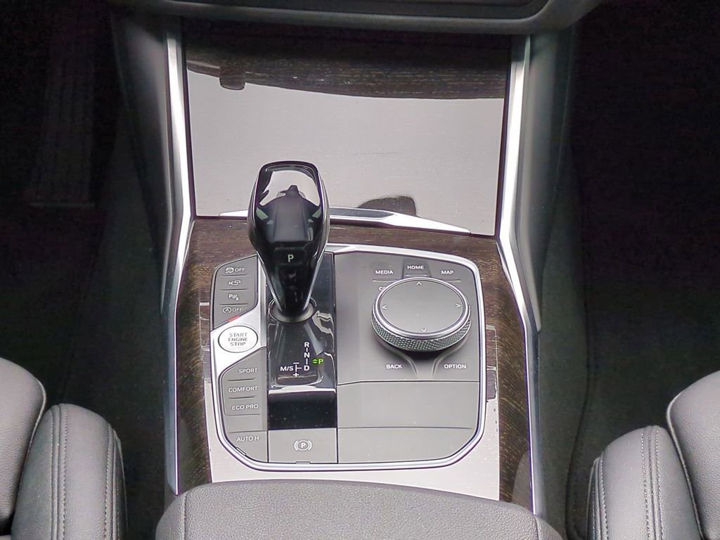 Used 2021 BMW 330i Sedan w/ Premium Package image 17