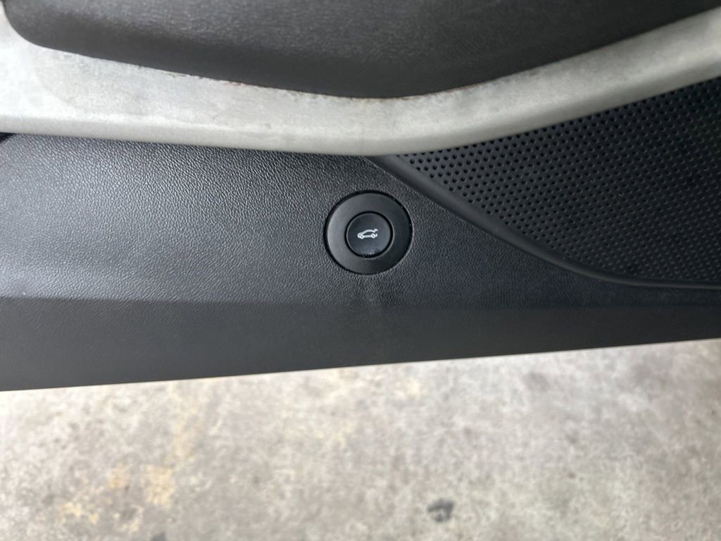 Used 2019 Chevrolet Camaro LT image 31