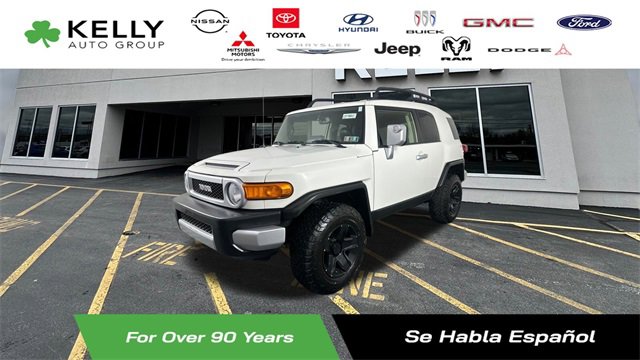 Used 2014 Toyota FJ Cruiser 4WD w/ Upgrade Package video 1