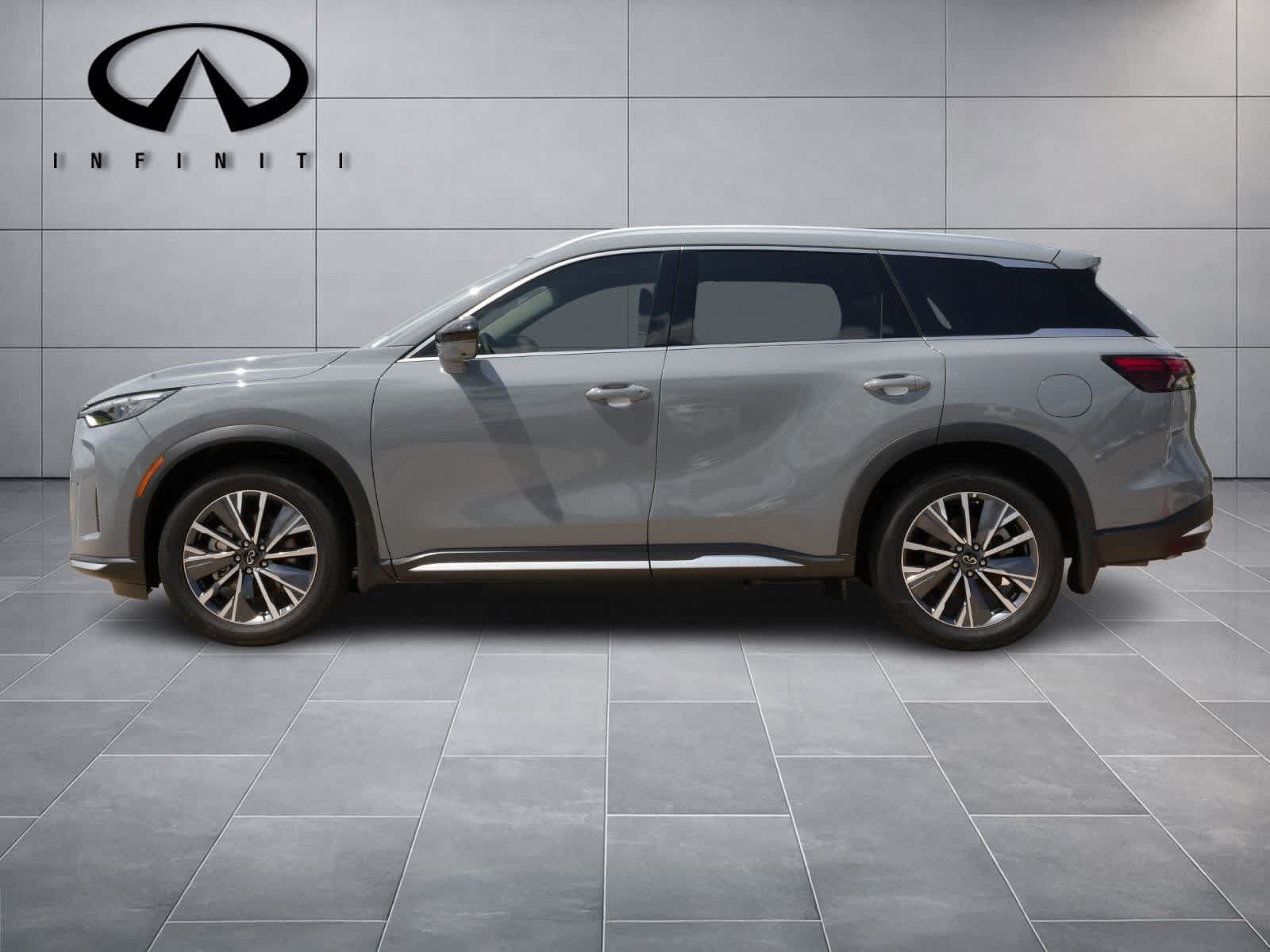 Used 2026 INFINITI QX60 Luxe w/ Family Package FWD image 4