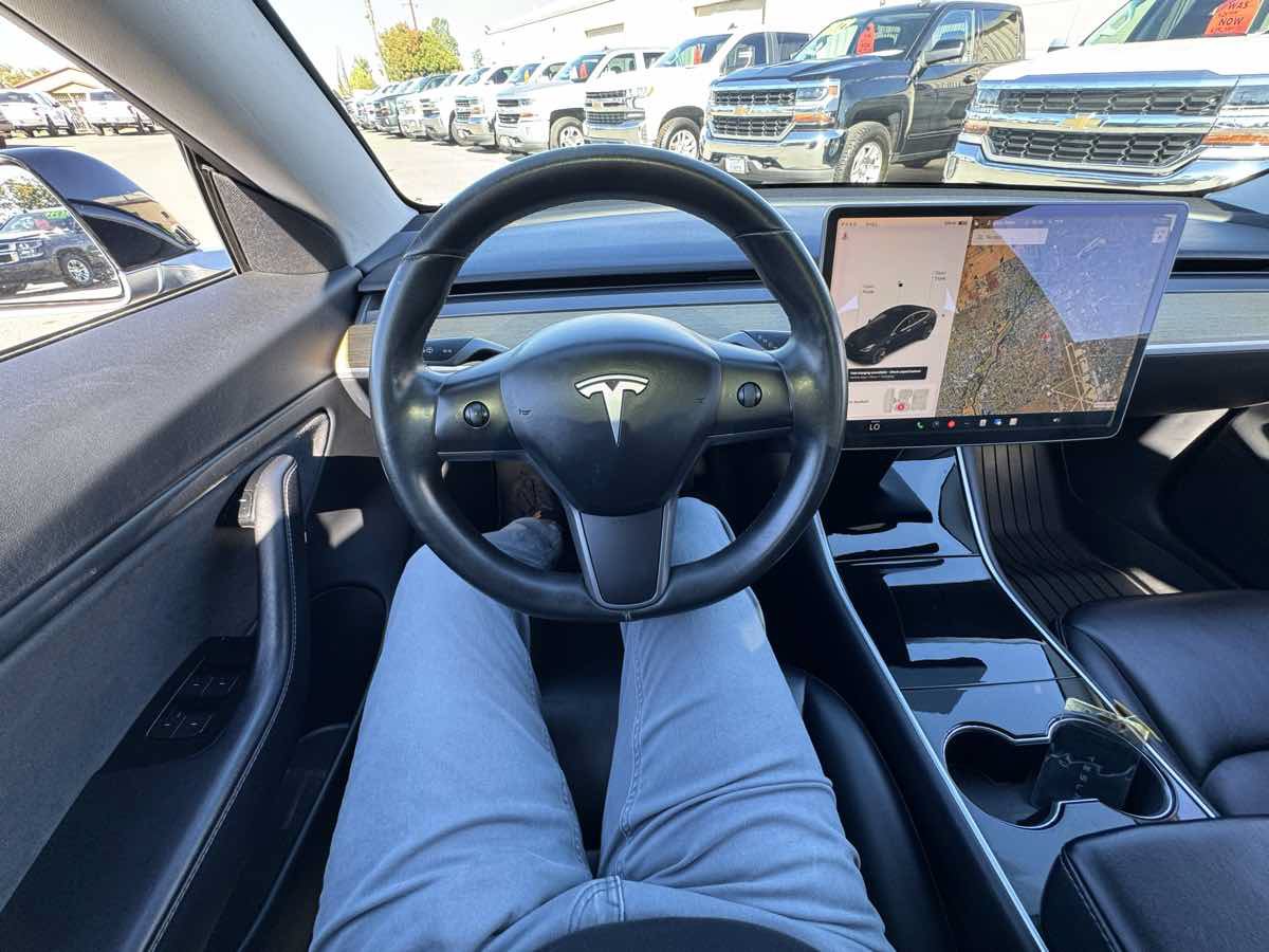 Used 2018 Tesla Model 3 Long Range RWD image 32