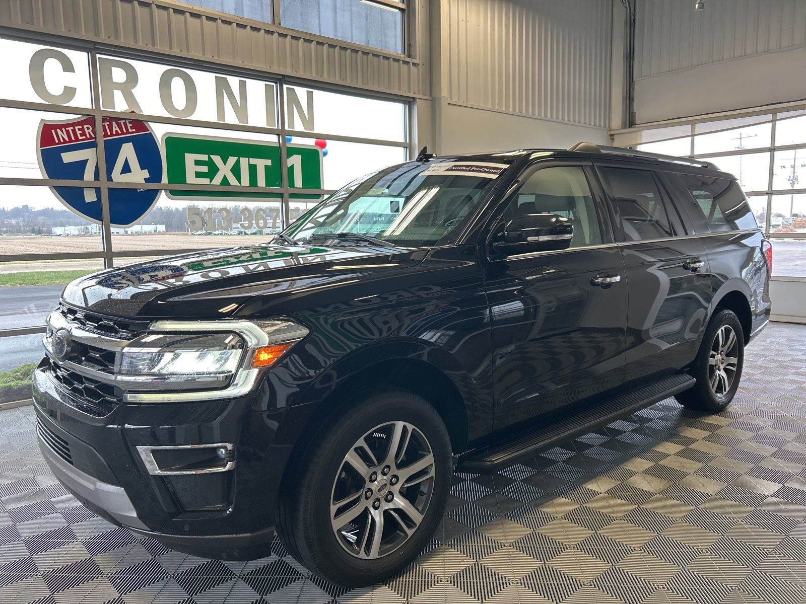 Used 2024 Ford Expedition Max Limited image 3