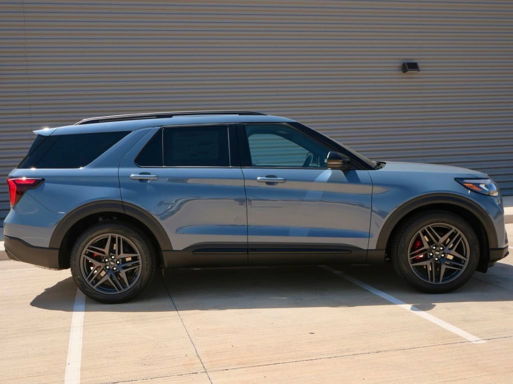 New 2026 Ford Explorer ST w/ Sun And Sound Package AWD/4WD image 3