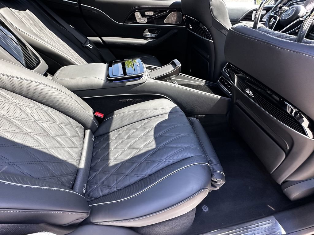 Certified 2024 Mercedes-Benz Maybach GLS 600 4MATIC image 18