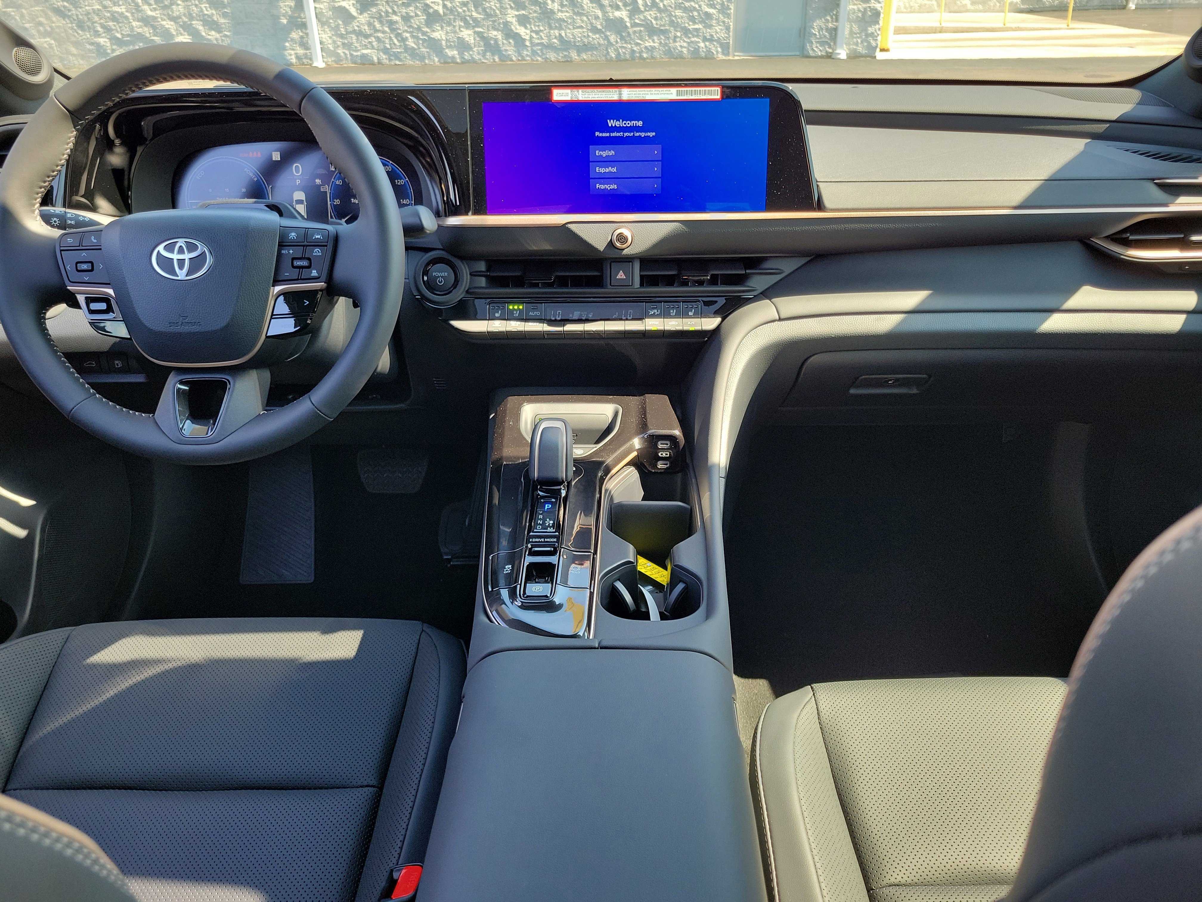 New 2026 Toyota Crown Platinum image 9