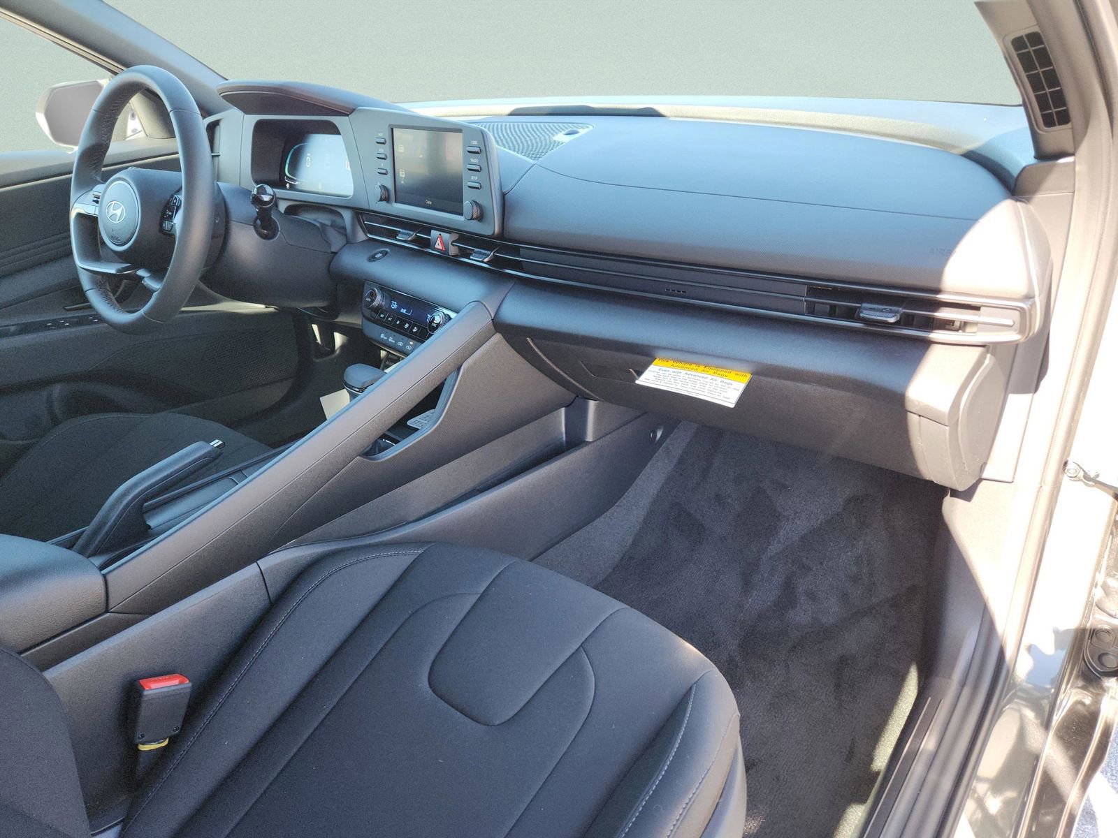 New 2026 Hyundai Elantra Sport image 6