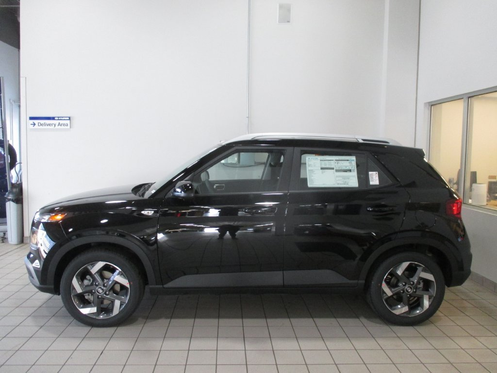 New 2026 Hyundai Venue SEL FWD image 11