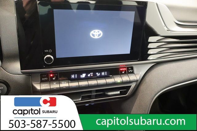 Used 2025 Toyota Camry LE image 24