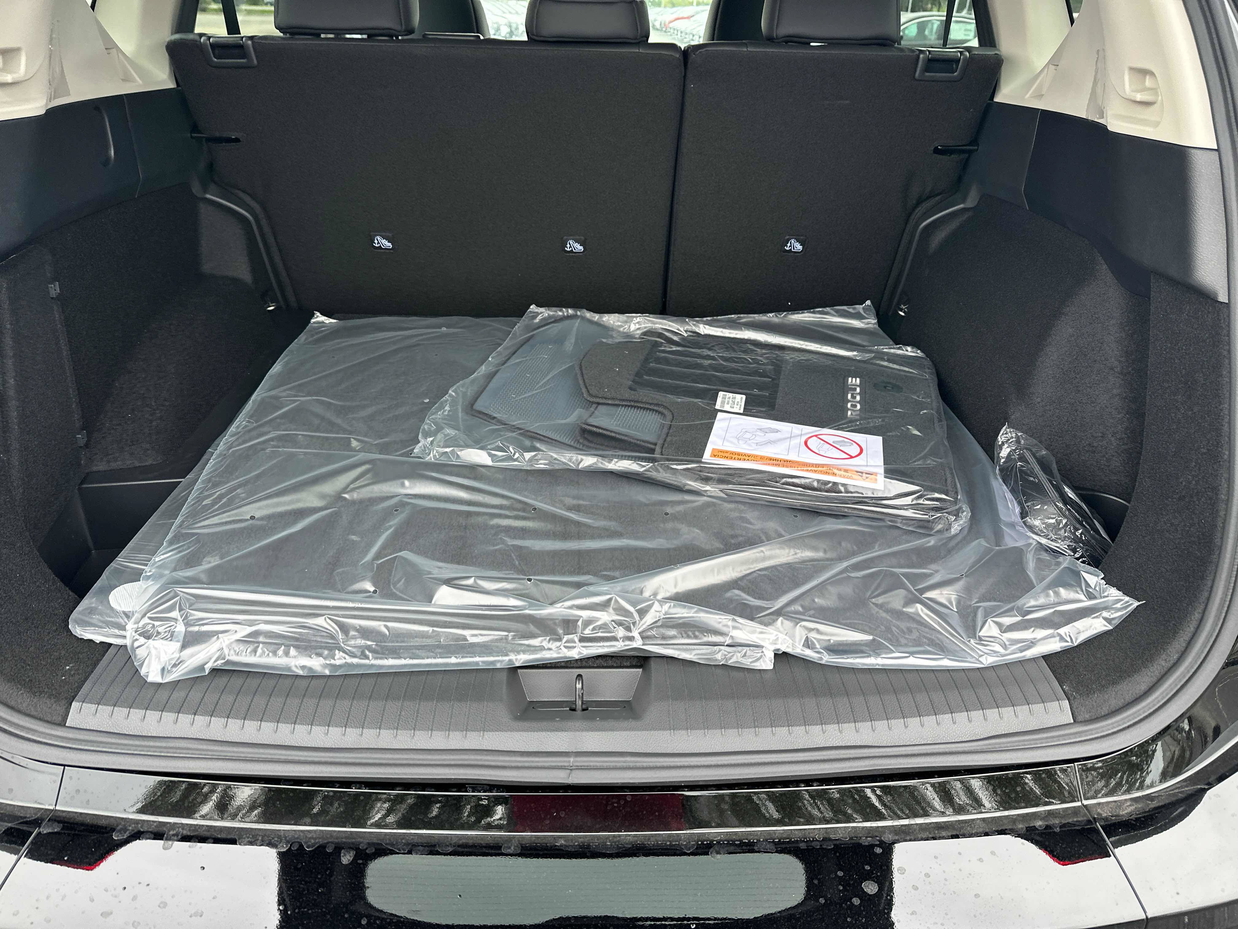 New 2026 Nissan Rogue Dark Armor AWD/4WD image 17