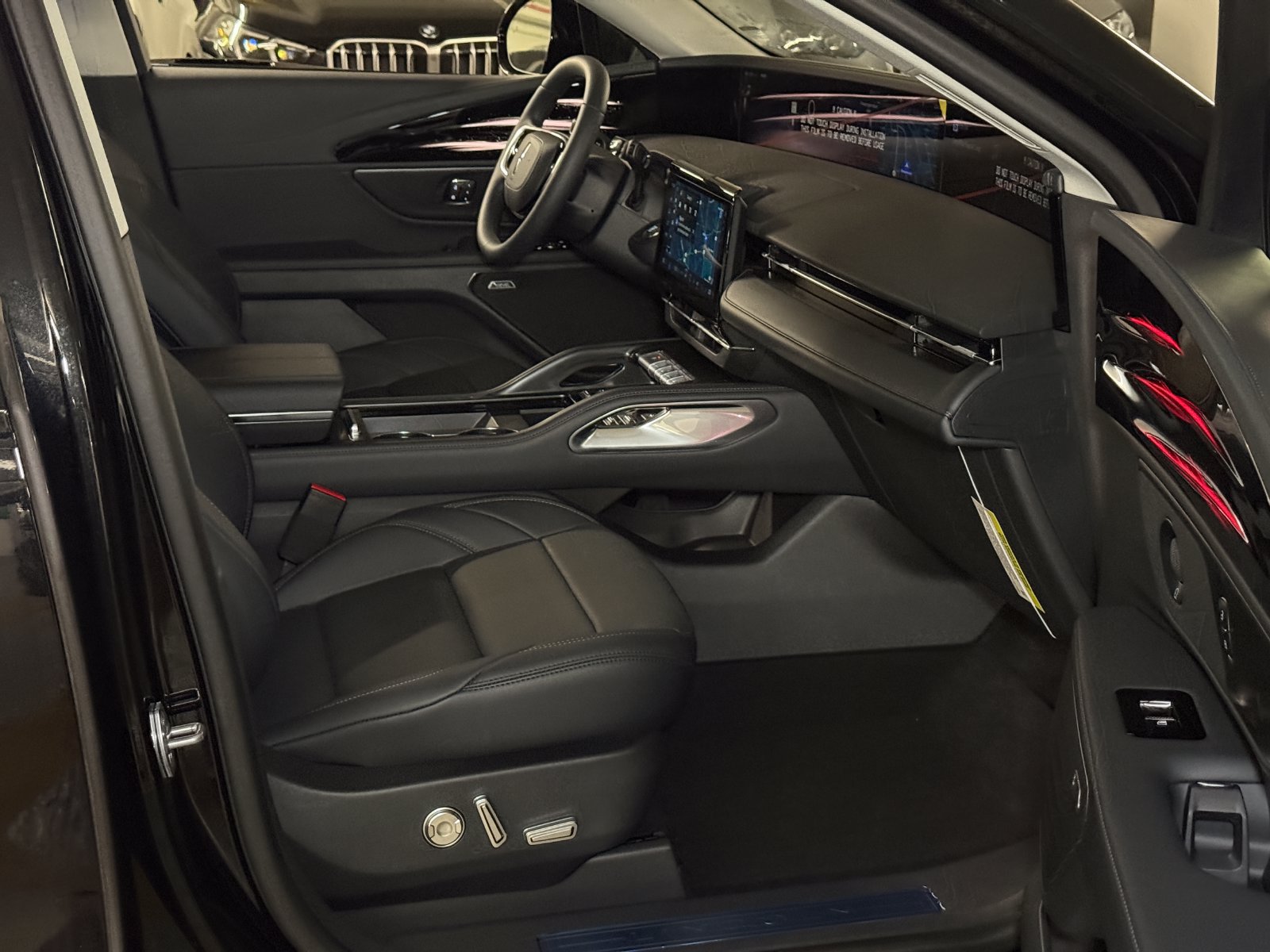 New 2026 Lincoln Nautilus Hybrid AWD/4WD image 9