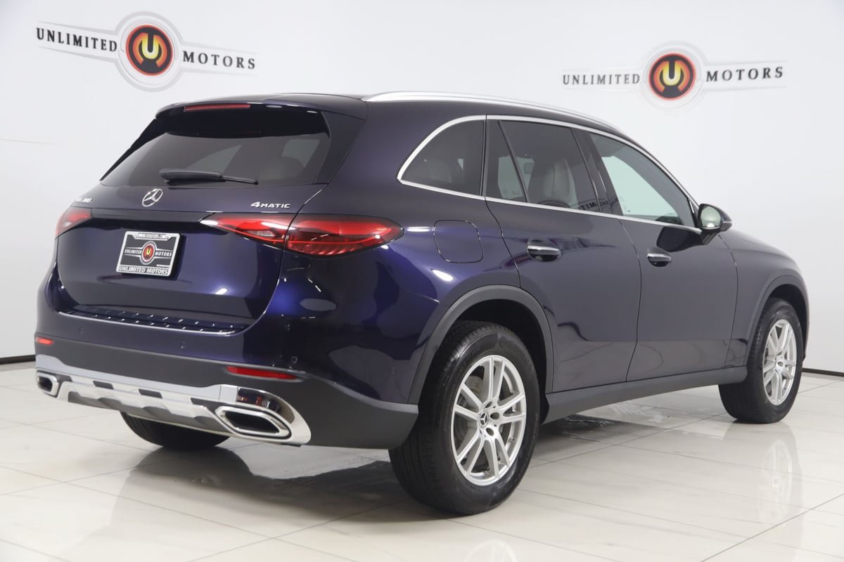 Used 2023 Mercedes-Benz GLC 300 4MATIC w/ Pinnacle Trim Package image 3