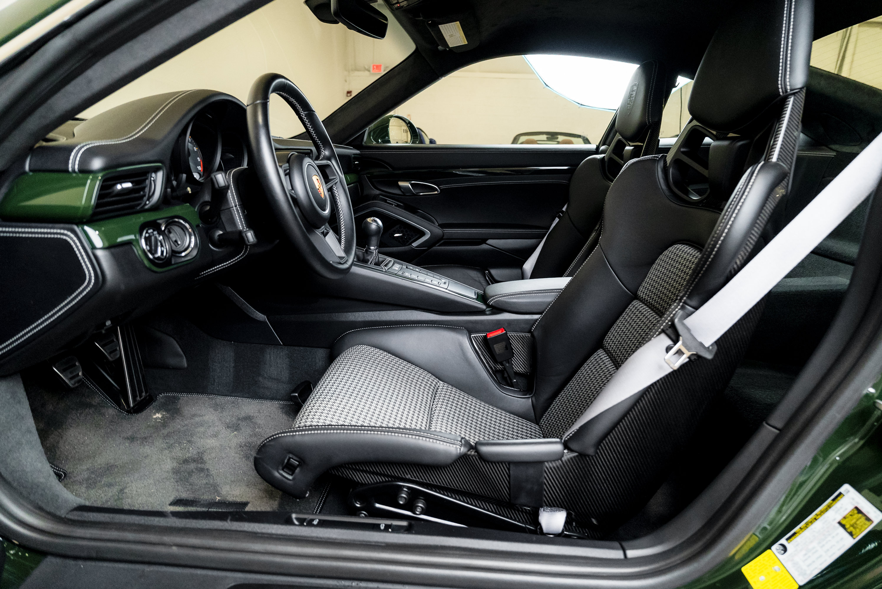 Used 2018 Porsche 911 GT3 RWD image 48