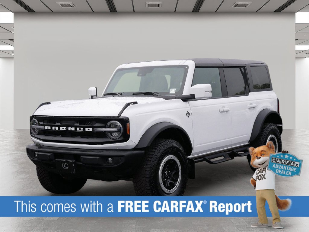 Used 2024 Ford Bronco Outer Banks w/ Sasquatch Package AWD/4WD image 2