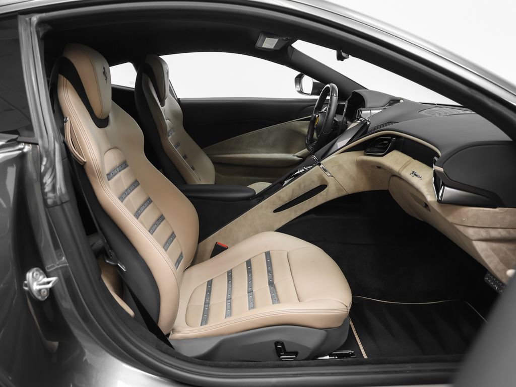 Used 2022 Ferrari Roma image 29
