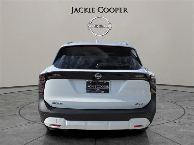 New 2025 Nissan Kicks SV w/ SV Premium Package image 4