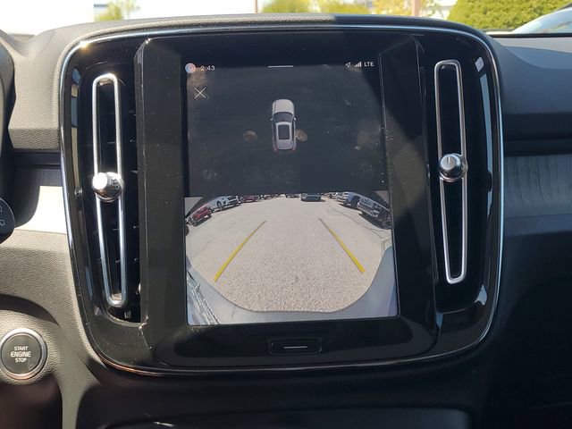 Used 2023 Volvo XC40 B5 Plus w/ Climate Package image 28
