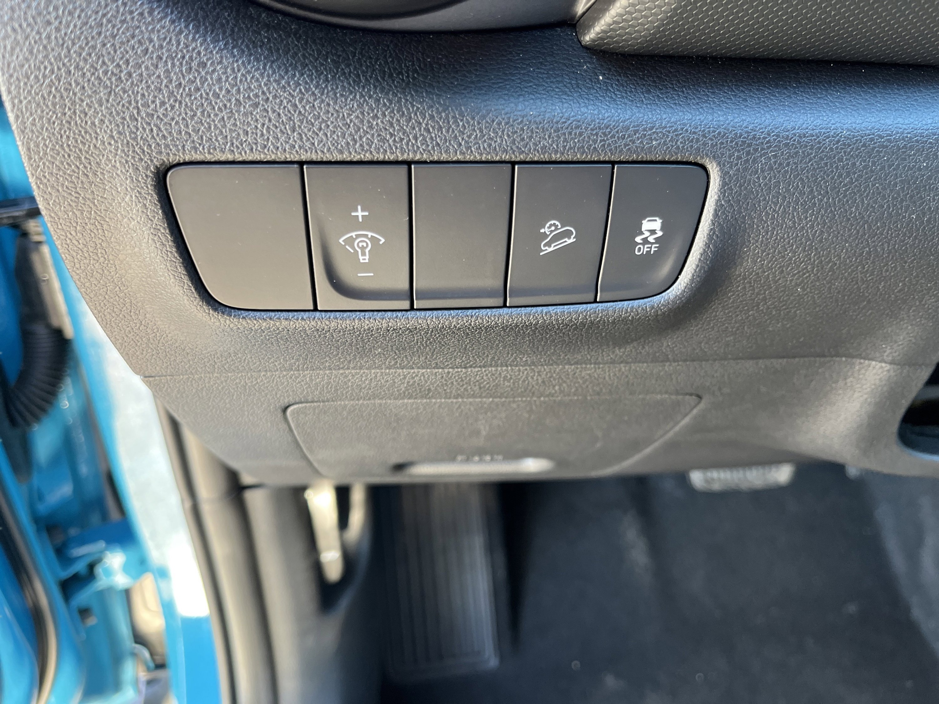 Used 2023 Hyundai Kona SEL w/ Cargo Package image 19