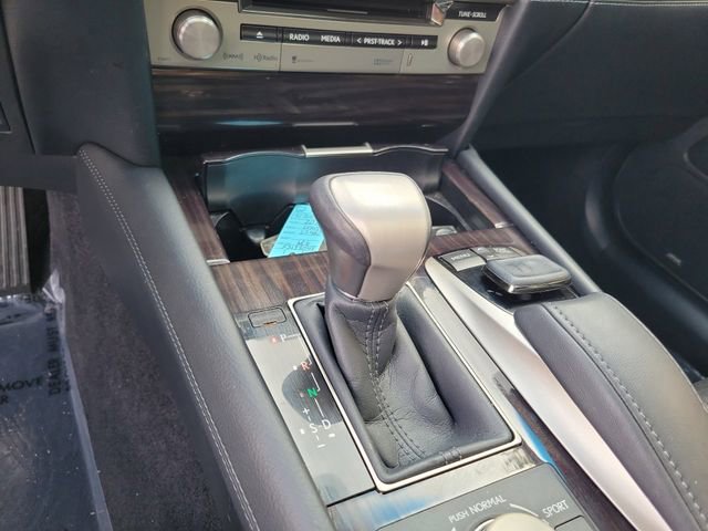 Used 2015 Lexus LS 460 w/ Comfort Package RWD image 21